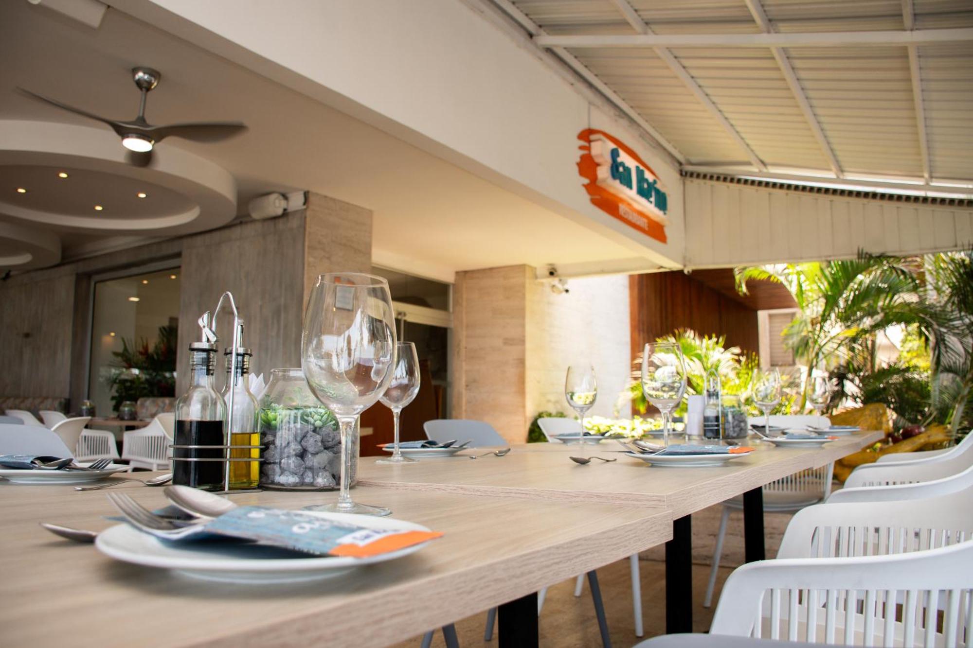 Hotel Capilla Del Mar Cartagena Exteriör bild Restaurant in Marbella